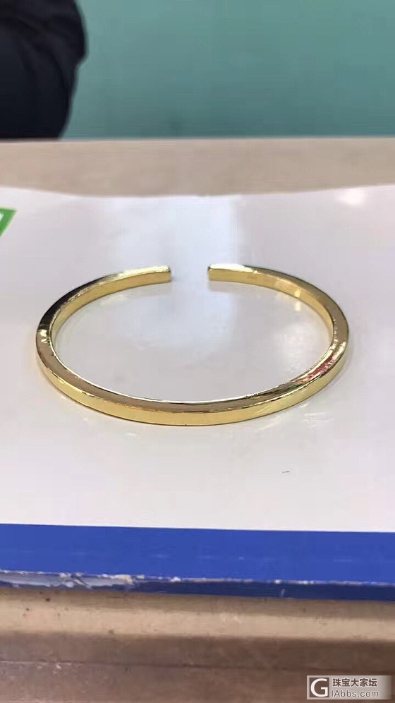 想打一个金镯子，哪个款式既好看又安全？大家帮我出出主意！_打金