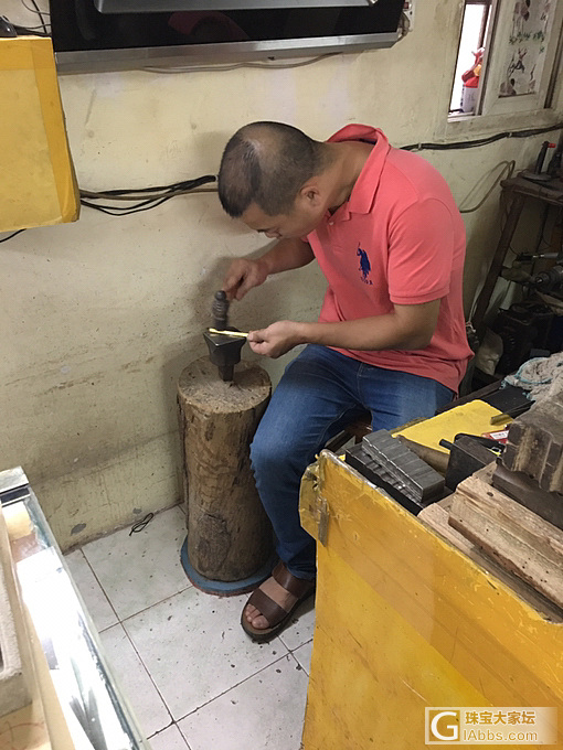 今天去嘉兴找周师傅打手镯了_手镯金