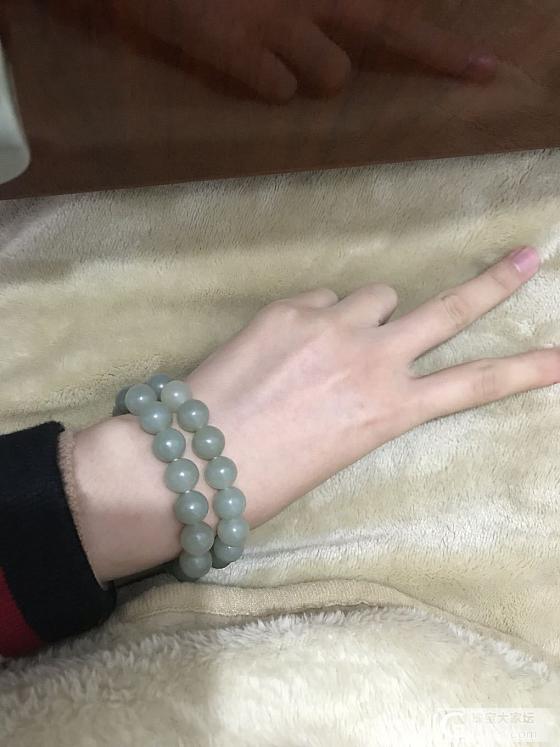 大家帮忙看看是什么_珠串玉石