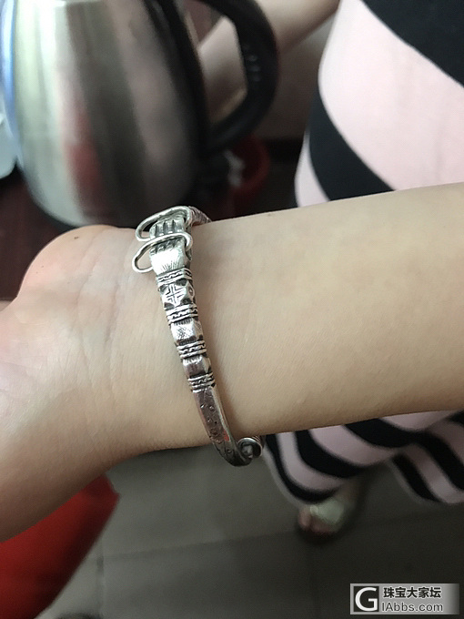 转珍镯珍竹豪朴许家_手镯银