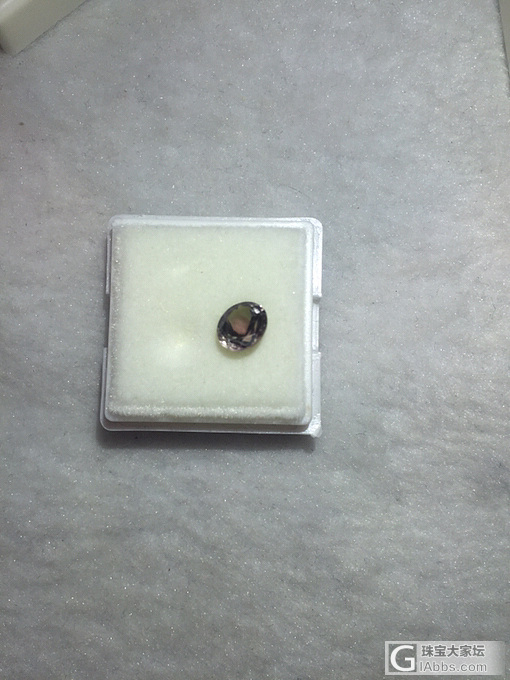 出一个双色碧玺1.11ct_刻面宝石碧玺