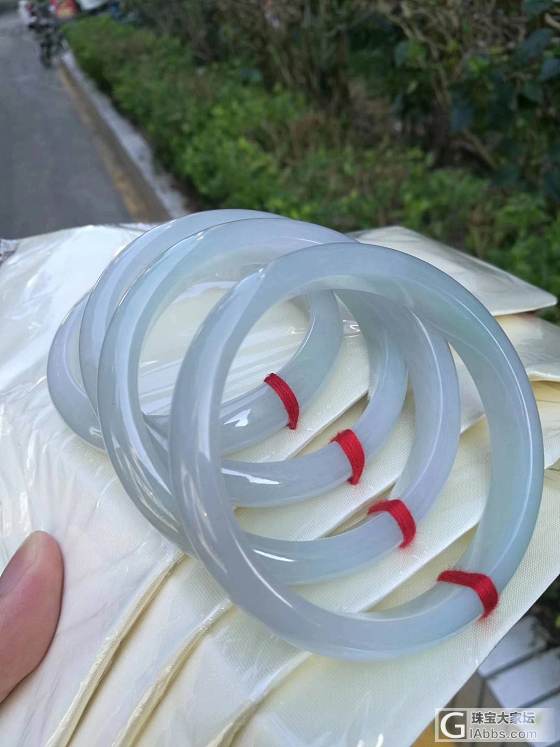 谁有手镯性价比的卖家，推荐下吧_手镯翡翠