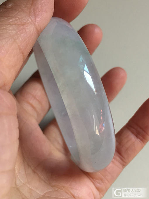 这个镯子是A货吗？如果是看到什么价合适_翡翠手镯