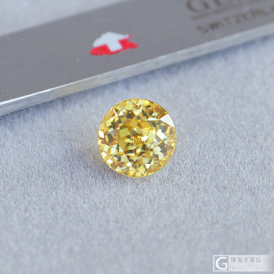 【Master-Cut】2.20ct 非洲 金黄 圆形 全净 天然 锆石 收藏_刻面宝石锆石