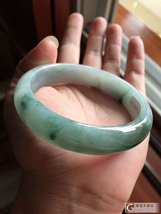 手镯屯的太多_手镯翡翠