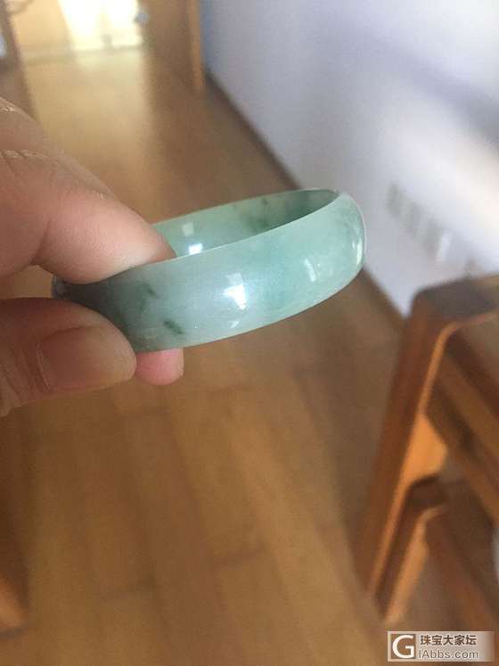 帮我看下是不是A.估个价？谢谢啦_手镯翡翠