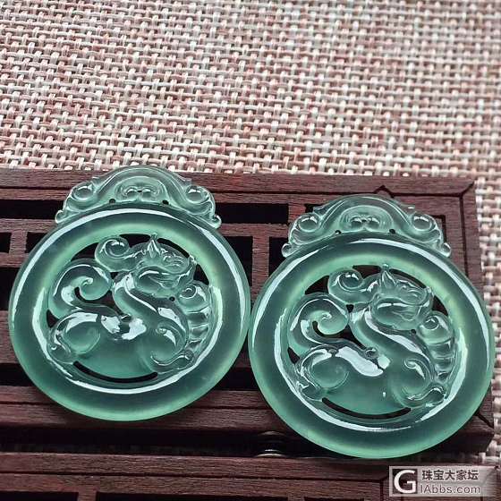 古代官方的说法：麒麟乃瑞兽，不伤生灵。同时麒麟也是走兽之主属土德。故在风水学里，..._挂件翡翠