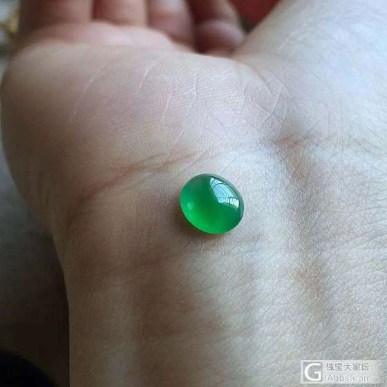 阳绿冰蛋面，种色都很棒，很通透的_蛋面翡翠