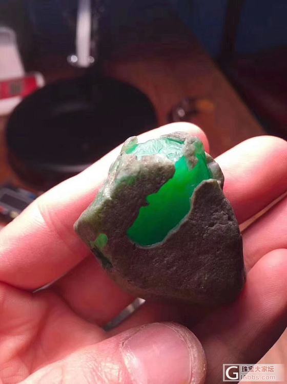 刚刚擦出来的小精品，60克满色，界面级别，实力货_原石翡翠