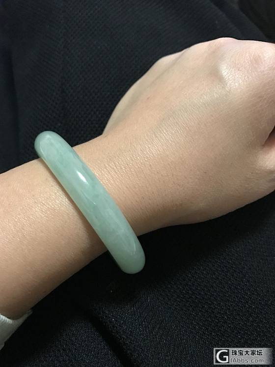 换了个镯子_手镯翡翠