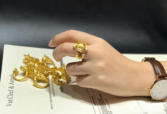 硬金斗牛犬(本命年来一个)_戒指