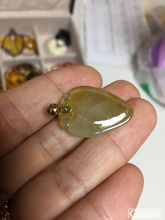 大开仓中的一些小东西_砗磲青金石欧泊和田玉翡翠