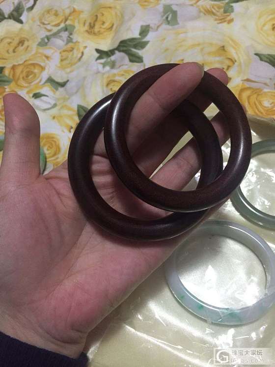 手镯仓，翡翠，和田，小叶等等_手镯