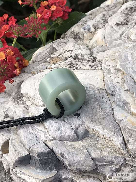 晒晒扳指_和田玉扳指