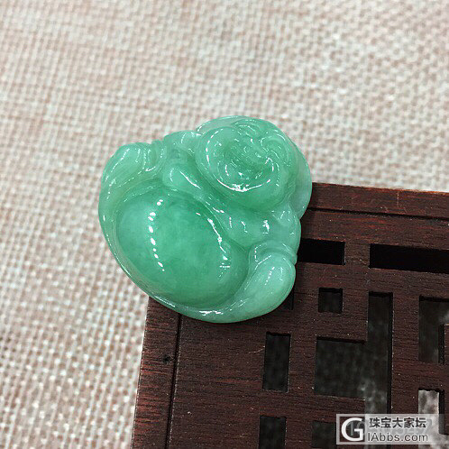 翡翠玉佛_挂件翡翠