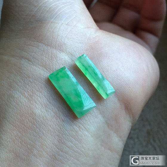甜绿戒面一对_翡翠戒面
