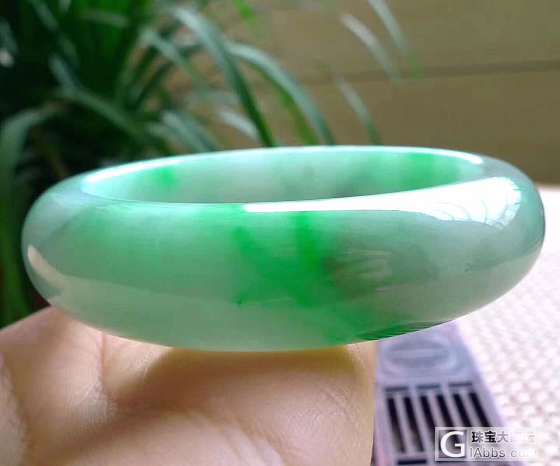 翡翠手镯挂件_手镯翡翠