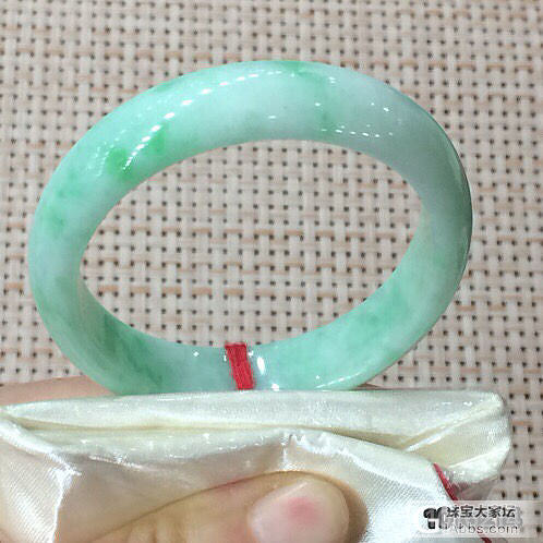 要51圈口的白底青_手镯翡翠