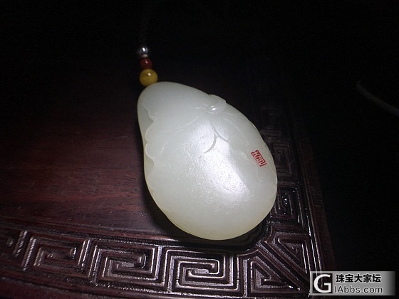 新疆和田独籽，海派大师郑奇作品，玉质真好_玉工和田玉