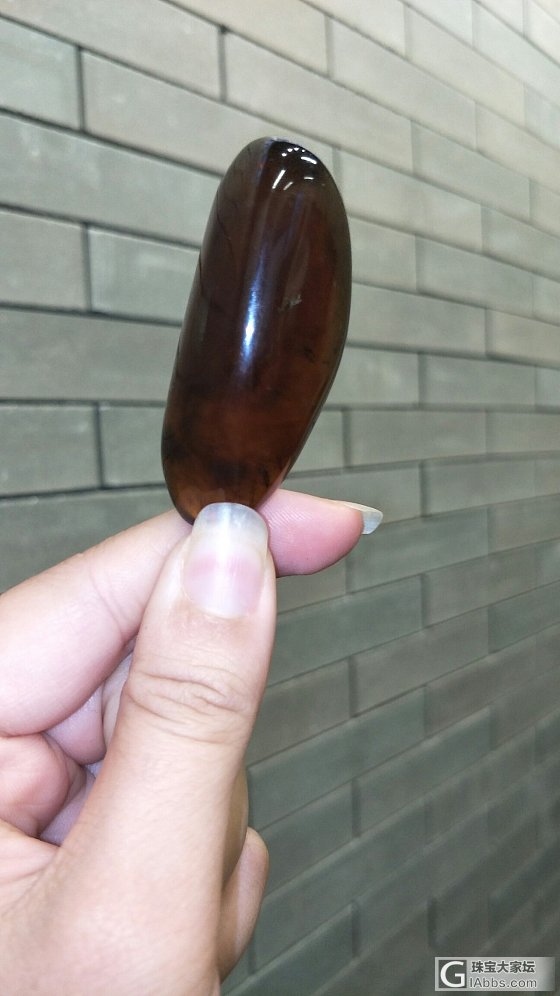 缅甸综珀，在阳光下看透明，实物是在室内拍带微紫色，综珀带少少杂质，是综珀毛料打磨..._挂件琥珀