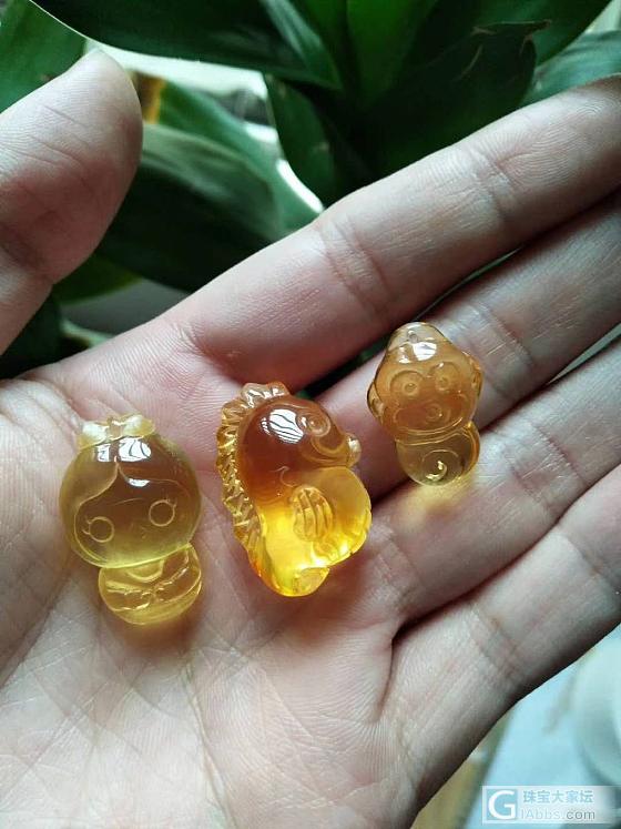 最近给别人雕刻的小公主海马生肖猴子_雕刻琥珀