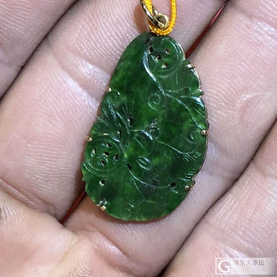 出一雙蝶翼_吊坠翡翠