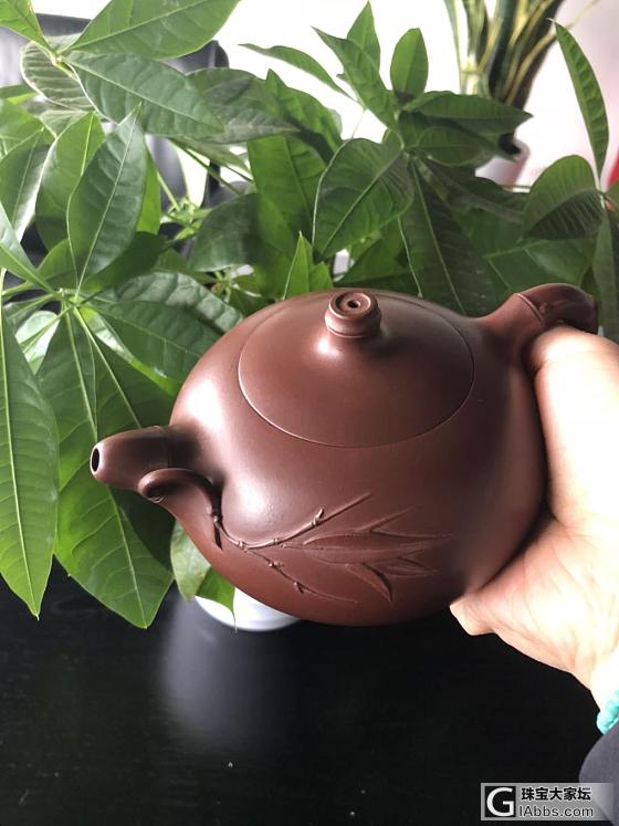 上班偷个空闲休憩看看摸摸喝喝_和田玉紫砂戒指蓝宝石手镯