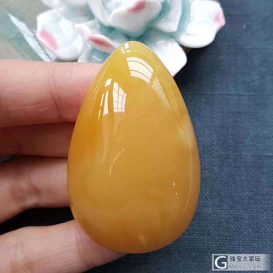 纯天然无优化无烤色满蜡鸡油黄水滴吊坠