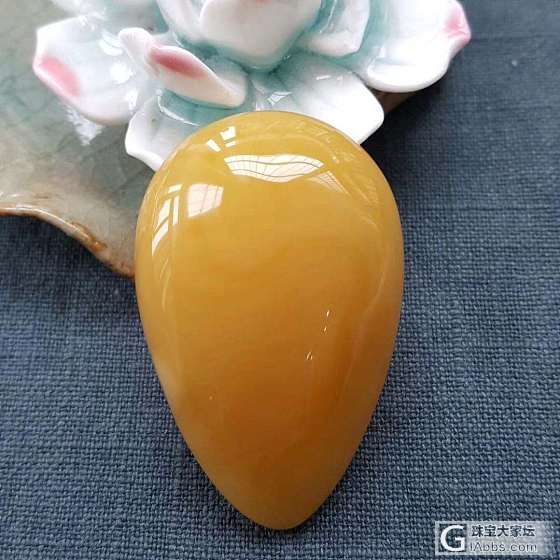 纯天然无优化无烤色满蜡鸡油黄水滴吊坠