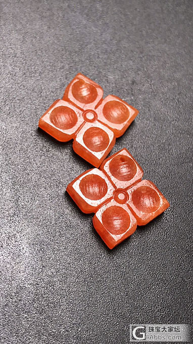 最近红翡很流行，有人喜欢吗_戒面翡翠