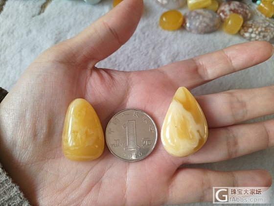 年底清货低价处理，都是自己磨的俄料原矿天然蜜蜡和绿松_玛瑙挂件松石蜜蜡