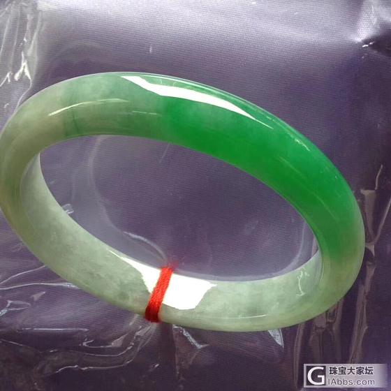 一节冰翠，翡翠阳绿手镯_手镯翡翠