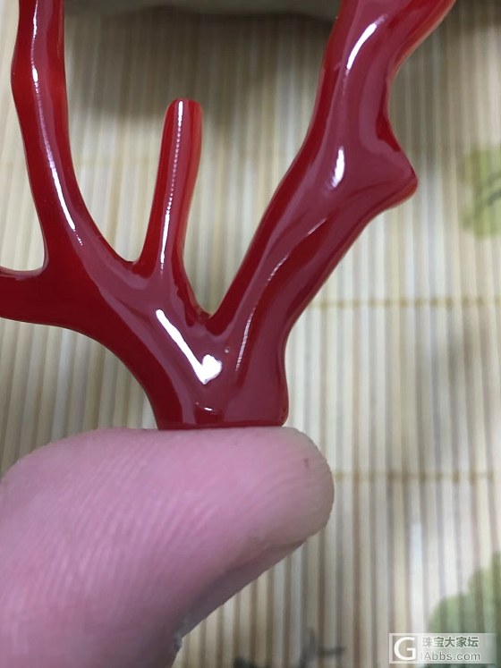 日本阿卡牛血珊瑚枝，4.27克，玻璃质感。 特价599_配品珊瑚