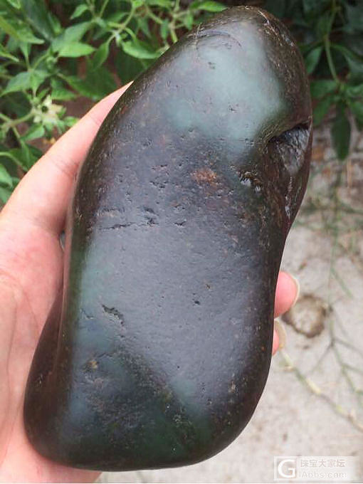 正宗新疆和田玉籽料原石黑油皮青玉籽料_和田玉原石