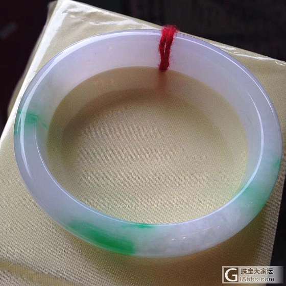 翡翠手镯贵妃春彩_手镯翡翠