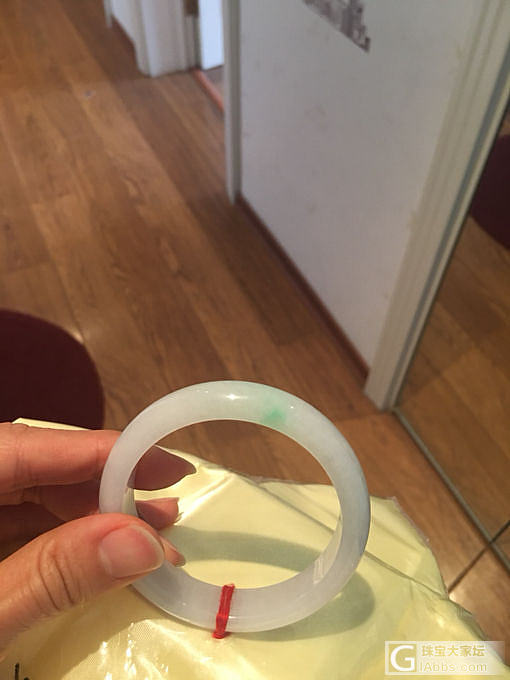 温润如玉_手镯翡翠