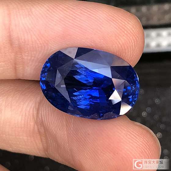 20ct多无烧浓郁矢车菊蓝宝石_刻面宝石蓝宝石