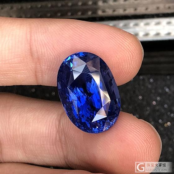 20ct多无烧浓郁矢车菊蓝宝石_刻面宝石蓝宝石