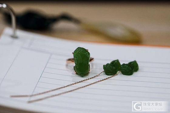有镶嵌师傅在，无所不能，不喜欢了的戒指和手链经过重新镶嵌还能和耳坠搭配了，拆下来..._镶嵌