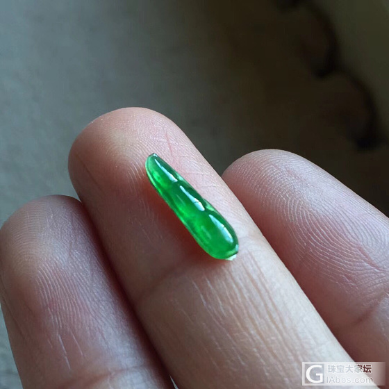 起光小豆子，后面有一个不错的款式_翡翠