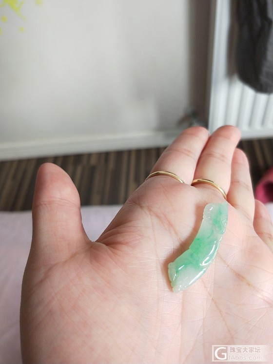 小玉璜，种水不错的小东西！_挂件翡翠