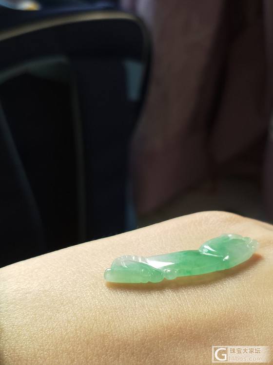 小玉璜，种水不错的小东西！_挂件翡翠