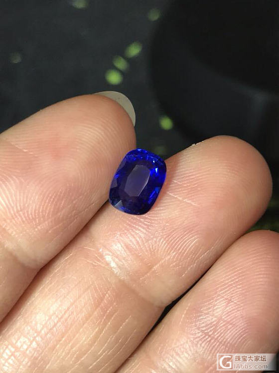 各位大神感觉这颗出证书能给个什么蓝？_蓝宝石