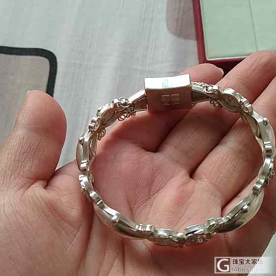 60内径卡扣繁花银镯_手镯银
