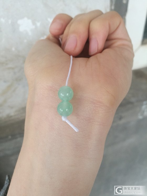 出几颗单颗的翡翠珠子_配件翡翠