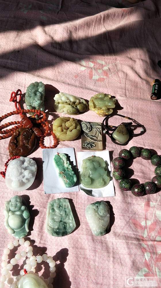 出闲置玉，物品多，不好拍细节图，如有要请留言，我会拍细节图，拍照技术不好，看不清..._毛衣链手镯石榴石南红翡翠