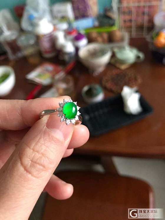 绿蛋怎么看都不腻_戒指翡翠