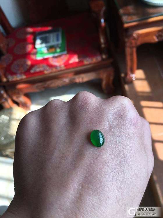 一颗蛋。_蛋面翡翠