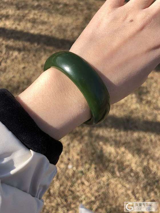 出闲置，碧玉冰底菠菜绿老料手镯 52圈_手镯碧玉