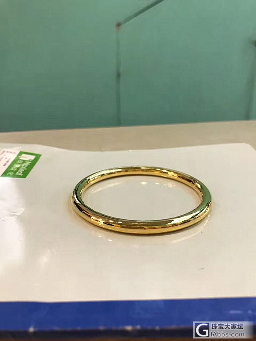 想入个六十克左右的镯子，寻求一下大家的意见，选哪款呢？有上手照发来欣赏一下也好_打金手镯